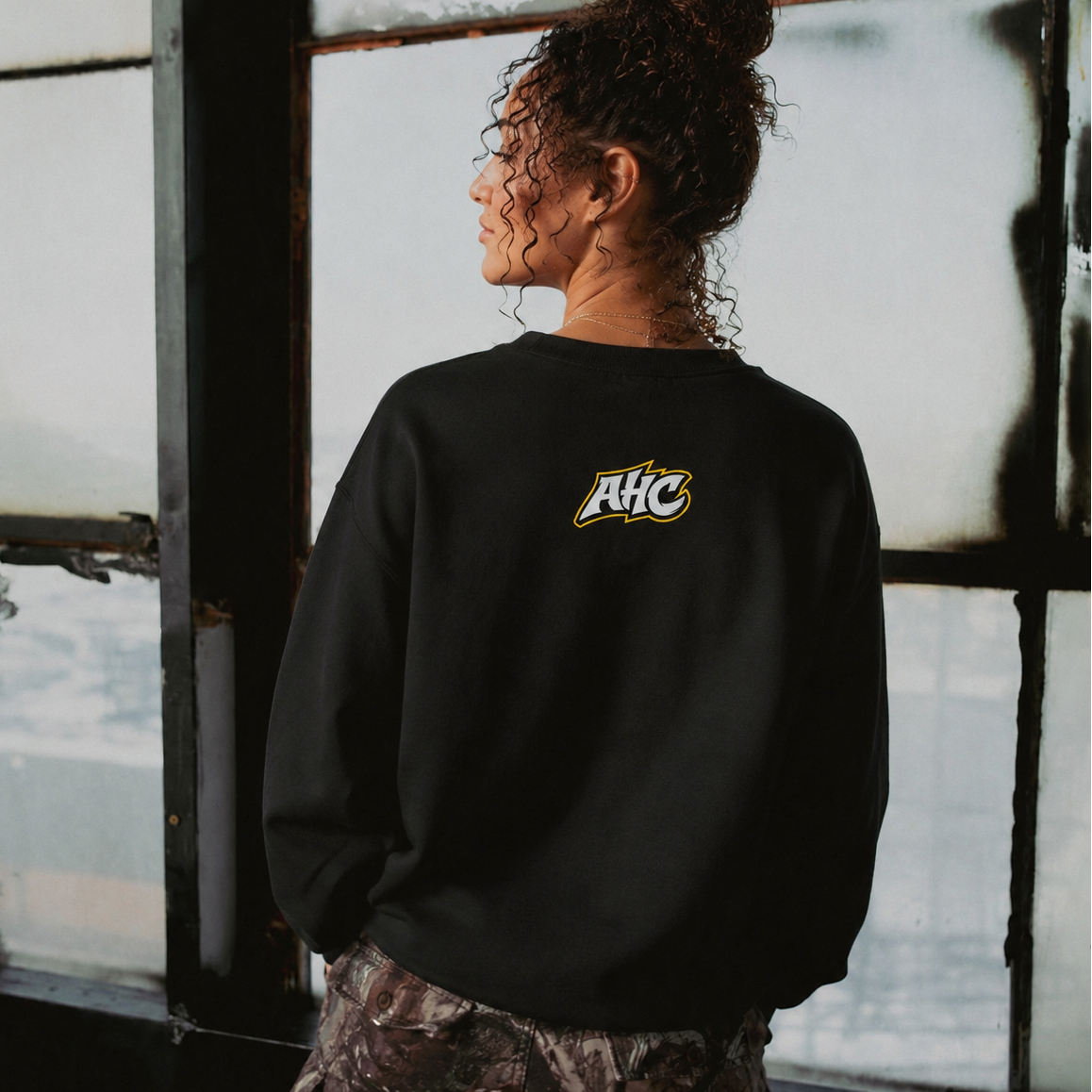 2.0 CREWNECK